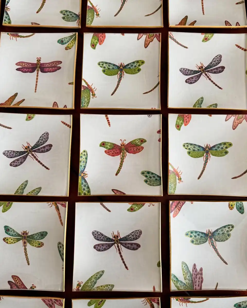 Platos decoupage para regalar libélulas Platos decoupage para regalar libélulas