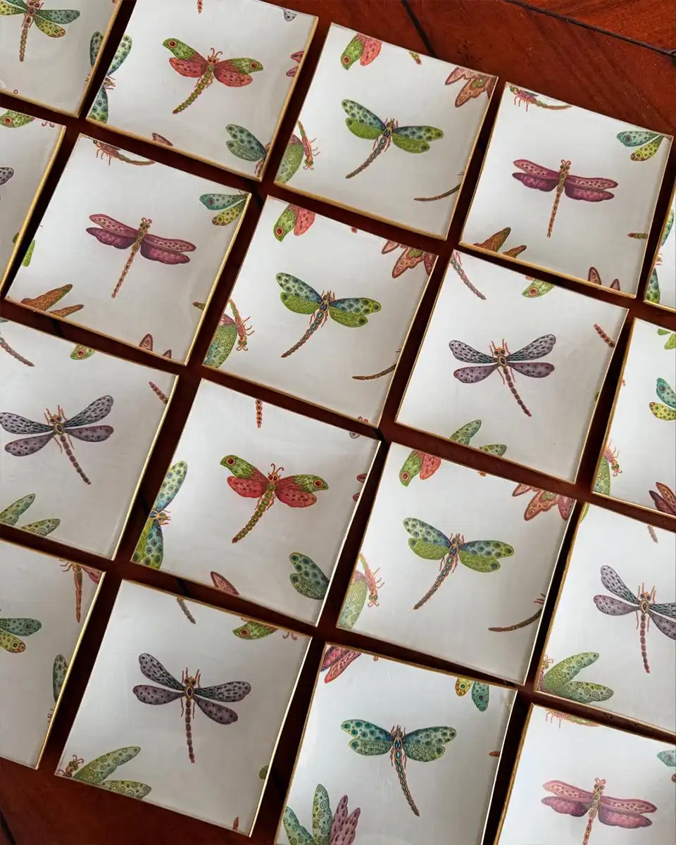 Platos decoupage para regalar libélulas Platos decoupage para regalar libélulas