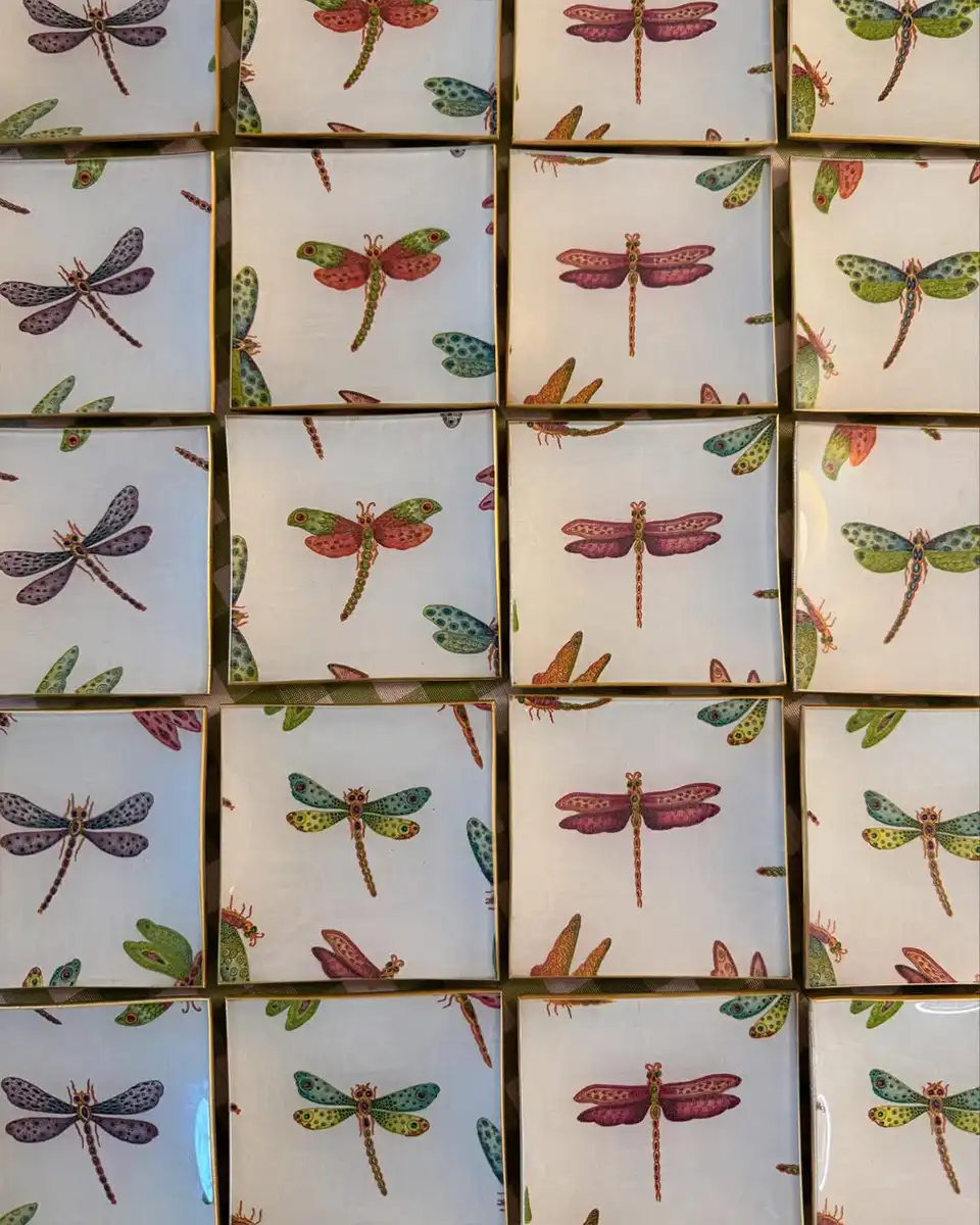 Platos decoupage para regalar libélulas Platos decoupage para regalar libélulas