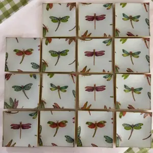Platos decoupage para regalar León libélulas