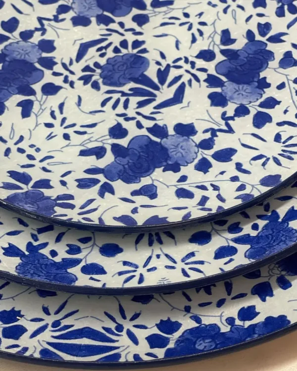 Platos decoupage para regalar León flores azules