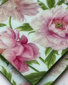 Platos decoupage para regalar peonias