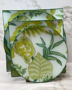 Platos decoupage para regalar hojas verdes