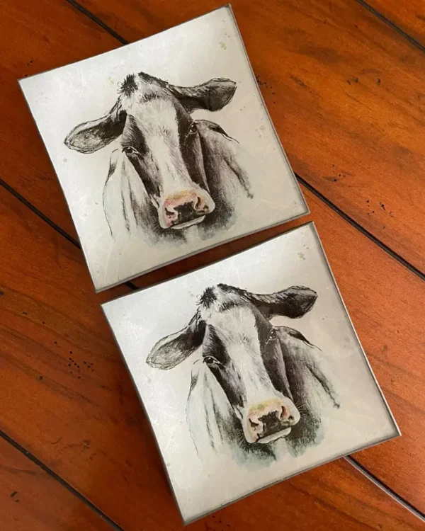 Platos decoupage para regalar León vaca frisona