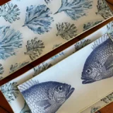 Platos decoupage para regalar León corales y peces