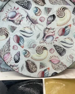 Platos decoupage para regalar León caracolas