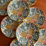 Platos decoupage para regalar mariposas y pájaros