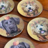 Platos decoupage León para regalar perros en Halloween