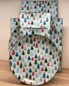Platos decoupage León para regalar árboles navideños de colores