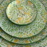 Platos decoupage León para regalar flores verdes y amarillas