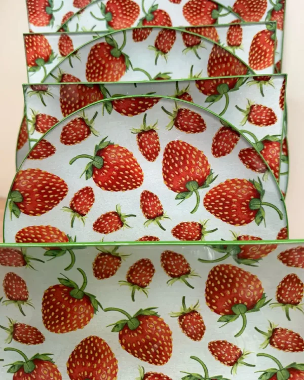 Platos decoupage para regalar fresas