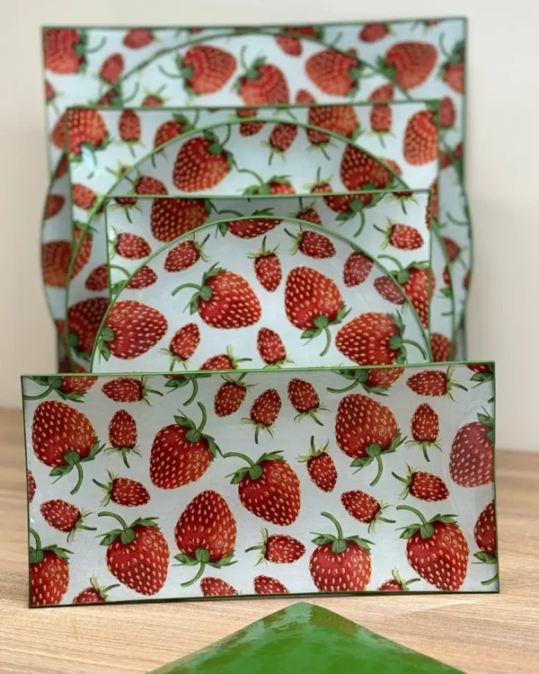 Platos decoupage León para regalar fresas