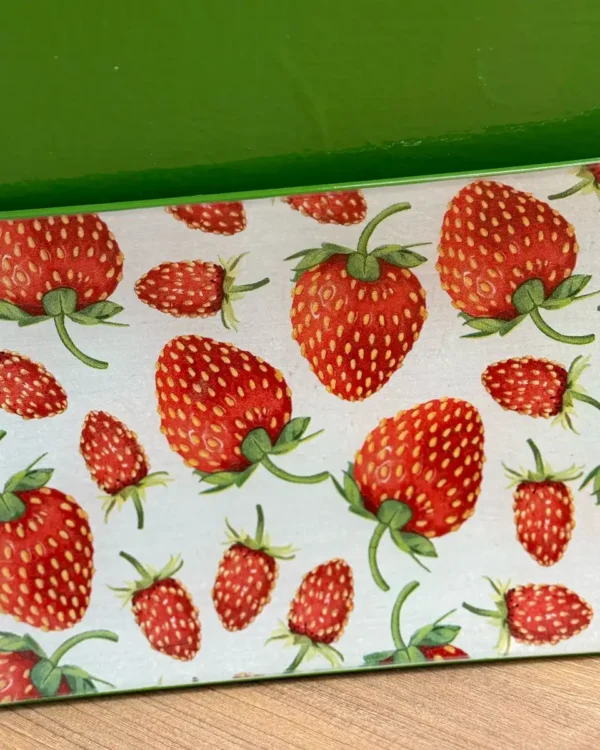 Platos decoupage León para regalar fresas