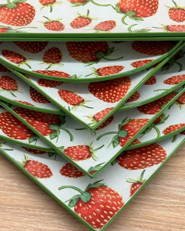 Platos decoupage para regalar fresas