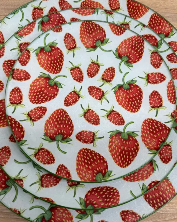 Platos decoupage para regalar fresas