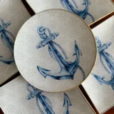 Platos decoupage para regalar León anclas