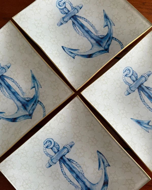 Platos decoupage para regalar León anclas