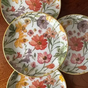 Platos decoupage para regalar flores pintadas en acuarela