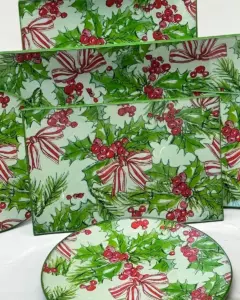 Platos decoupage para regalar lazo y acebo