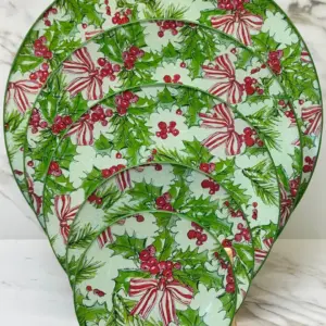 Platos decoupage para regalar lazo y acebo